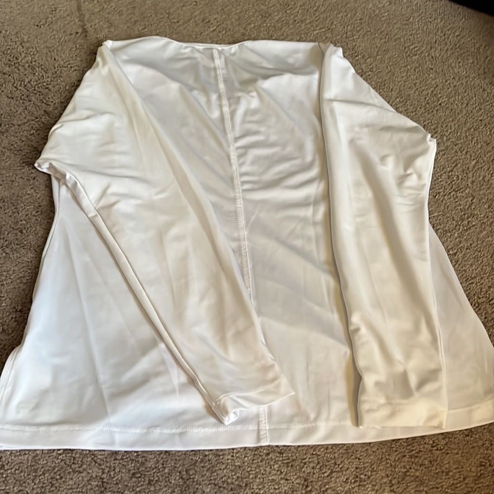 Fabletics white athletic top - Picture 5 of 5